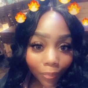 Meet your Posher, Latoya